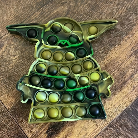 *BRAND NEW* baby yoda pop it - Picture 1 of 1